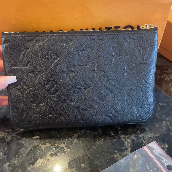 ‼️SOLD‼️Louis Vuitton Empreinte Double Zip Pochette - Picture 3 of 17